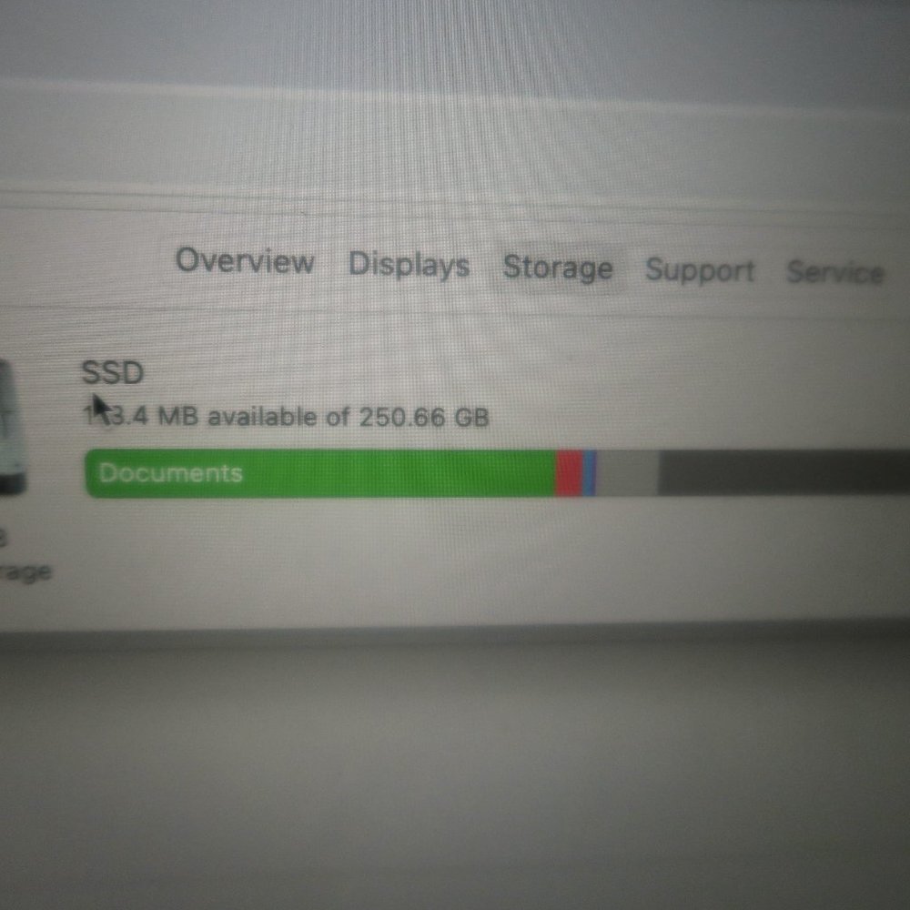 MacBook Pro - Picture 4 of 4